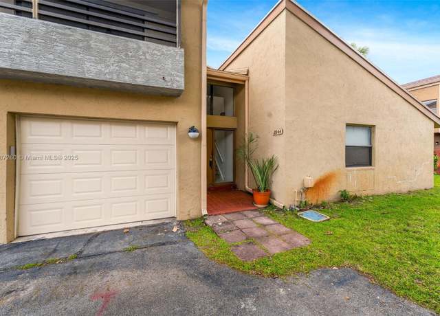 Property at 2944 W Missionwood Cir Unit D-14, Miramar, FL 33025, 2 beds, 1.5 baths