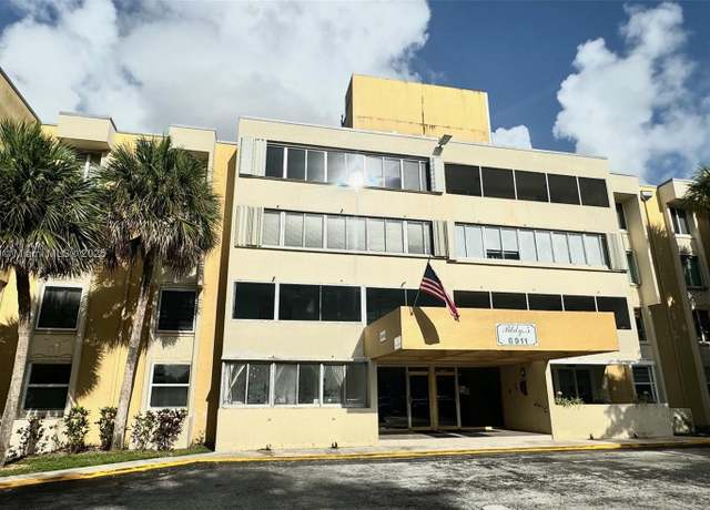 Property at 6911 SW 147th Ave Unit 3C, Miami, FL 33193, 3 beds, 2 baths
