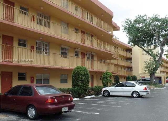 Property at 447 NE 195th St #117, Miami, FL 33179, 2 beds, 2 baths
