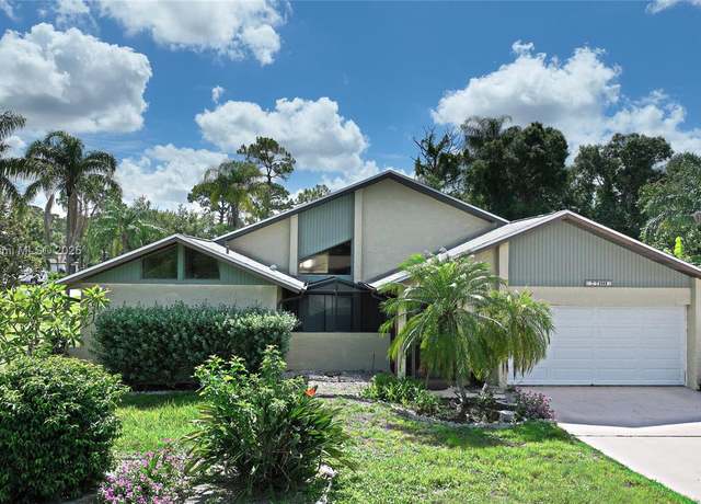 Property at 7700 Deni Dr, Fort Myers, FL 33917, 3 beds, 2 baths