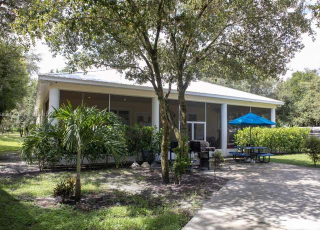 Property at 255 C Rd, La Belle, FL 33935, 2 beds, 2 baths