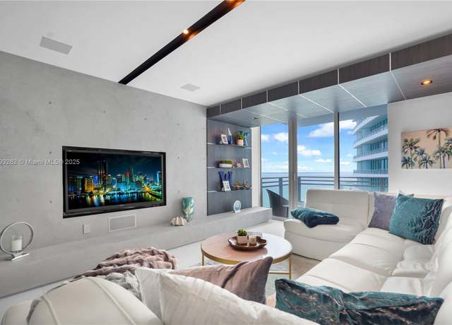 Property at 3535 S Ocean Dr #2104, Hollywood, FL 33019, 2 beds, 2.5 baths