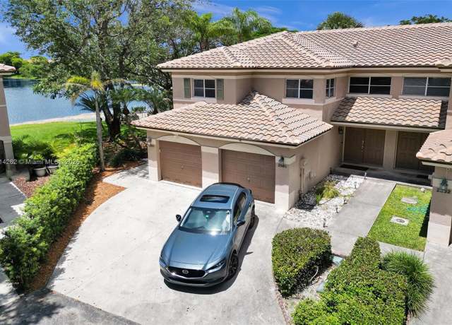 Property at 2388 NW 97th Way, Pembroke Pines, FL 33024, 3 beds, 2.5 baths