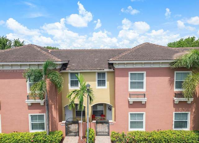 Property at 2851 W Prospect Rd #1306, Tamarac, FL 33309, 3 beds, 2.5 baths