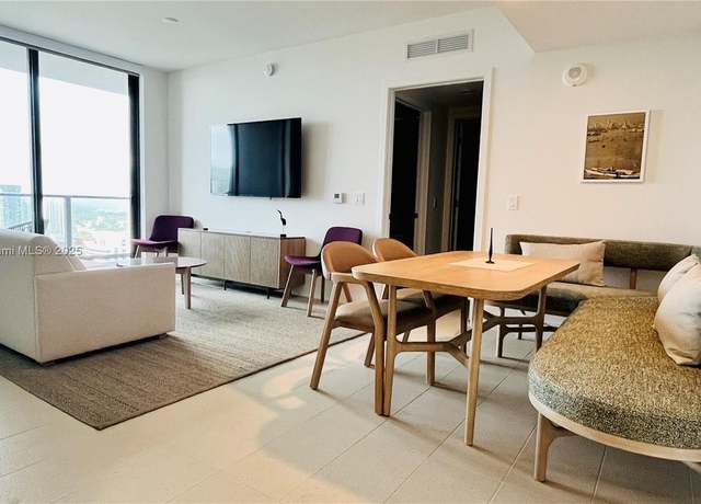 Property at 159 NE 6th St #4605, Miami, FL 33132, 2 beds, 2 baths