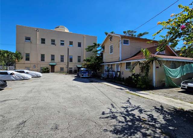 Property at 229 SW 17th Ct, Miami, FL 33135, 3 beds, 3 baths