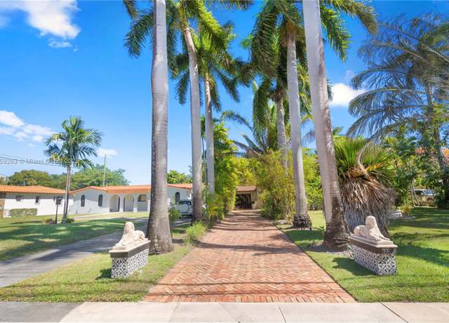 Property at 33 S Royal Poinciana Blvd, Miami Springs, FL 33166, 3 beds, 3 baths