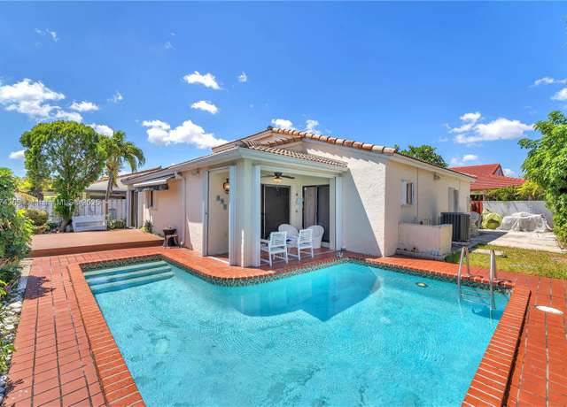 Property at 519 SW 88th Pl E, Miami, FL 33174, 4 beds, 2 baths