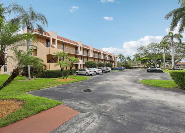 Property at 5732 Coral Lake Dr #308, Margate, FL 33063, 2 beds, 2 baths