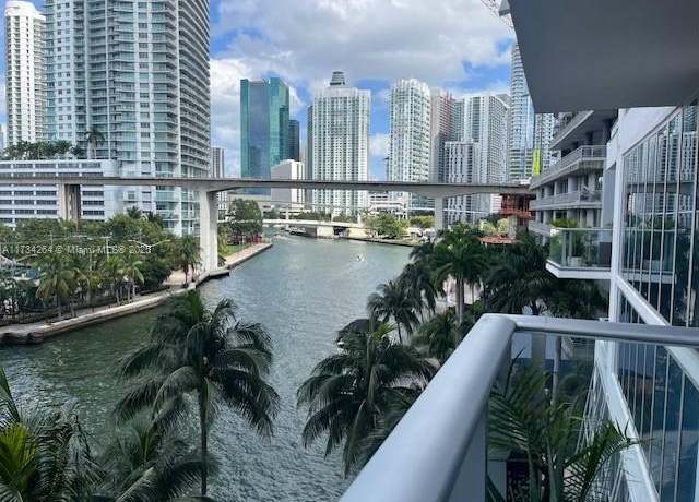 Property at 185 SW 7 St #503, Miami, FL 33130, 2 beds, 2.5 baths