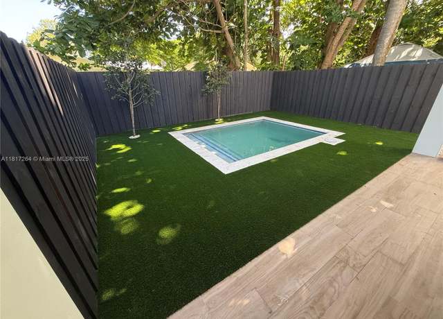 Property at 3614 Thomas Ave, Miami, FL 33133, 3 beds, 2.5 baths