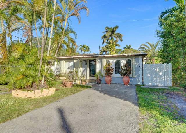 Property at 1511 Garfield St, Hollywood, FL 33020, 4 beds, 3 baths