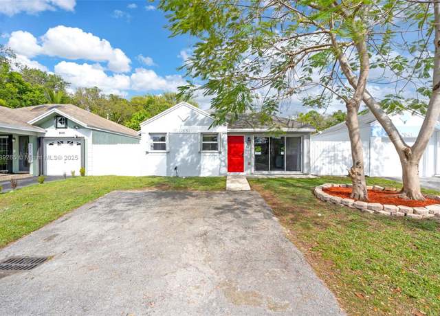 Property at 10551 SW 207th St, Cutler Bay, FL 33189, 2 beds, 2 baths