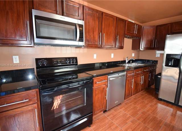 Property at 344 SW 1st St #1, Pompano Beach, FL 33060, 2 beds, 2 baths