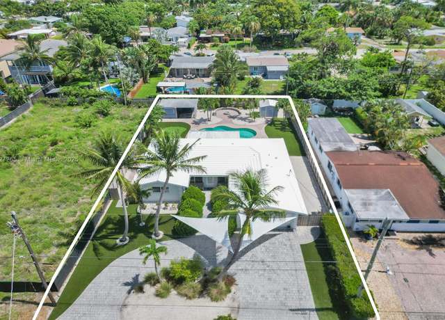 Property at 1555 NE 35th St, Oakland Park, FL 33334, 3 beds, 2 baths