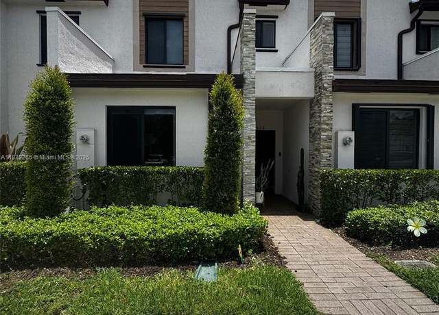 Property at 328 NE 208th Ter, Miami, FL 33179, 3 beds, 3 baths