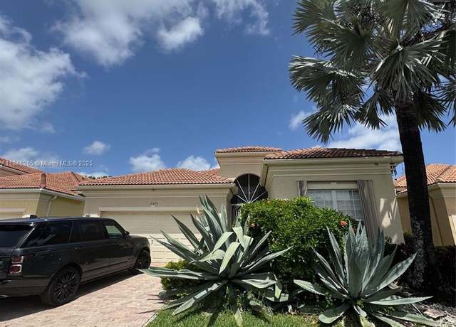 Property at 15379 Fiorenza Cir, Delray Beach, FL 33446, 2 beds, 2.5 baths