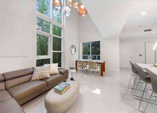 Property at 455 NE 39th St #112, Miami, FL 33137, 3 beds, 2.5 baths