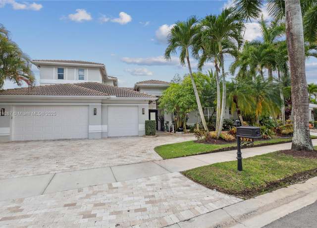 Property at 1371 Victoria Isle Dr, Weston, FL 33327, 5 beds, 5.5 baths
