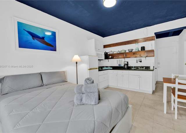 Property at 255 W 24th St #302, Miami Beach, FL 33140, 1 bath