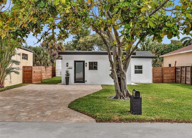Property at 107 Central Ave, Delray Beach, FL 33483, 2 beds, 2 baths