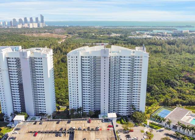 Property at 14951 Royal Oaks Ln #908, North Miami, FL 33181, 2 beds, 2.5 baths