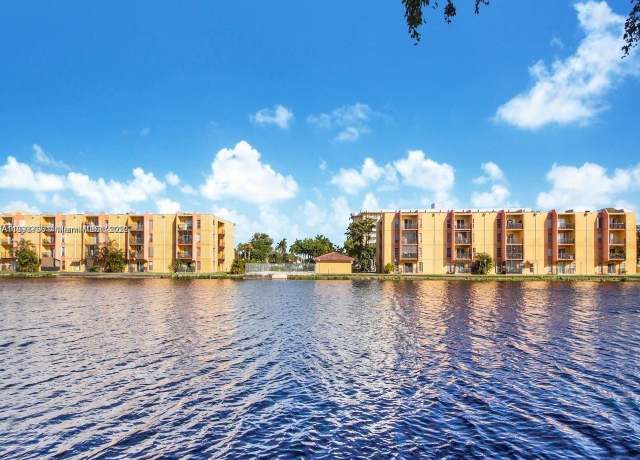 Property at 4717 NW 7th St Unit 304-10, Miami, FL 33126, 2 beds, 2 baths