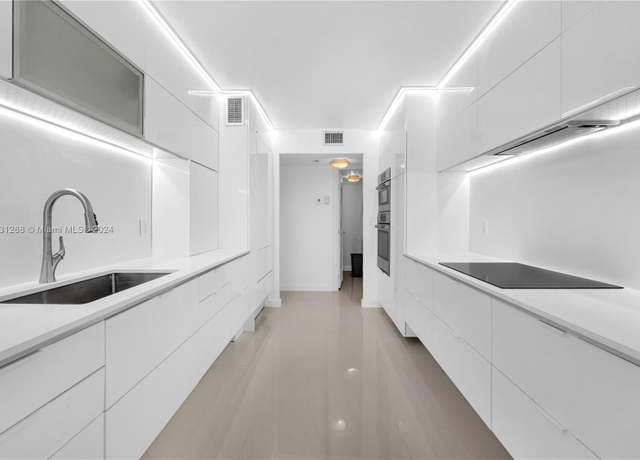 Property at 2751 S Ocean Dr Unit N7PH, Hollywood, FL 33019, 2 beds, 2 baths