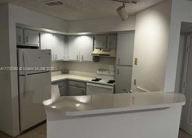 Property at 3360 N Pinewalk Dr N #1315, Margate, FL 33063, 1 bed, 1 bath