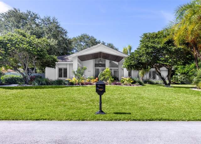 Property at 8513 SW 169 Ter, Palmetto Bay, FL 33157, 5 beds, 3.5 baths