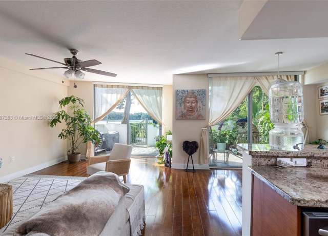 Property at 2681 N Flamingo Rd Unit TH4S, Sunrise, FL 33323, 2 beds, 2.5 baths