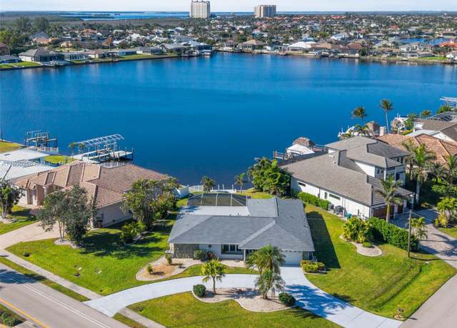 Property at 404 SW 53rd Ter, Cape Coral, FL 33914, 3 beds, 2 baths