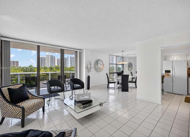Property at 3675 N Country Club Dr #401, Aventura, FL 33180, 1 bed, 1.5 baths