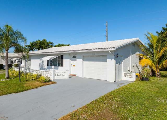 Property at 2019 SW 16th Ave, Boynton Beach, FL 33426, 2 beds, 2 baths