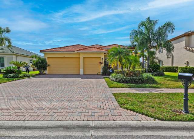 Property at 108 N Tuscany Dr, Royal Palm Beach, FL 33411, 4 beds, 2.5 baths