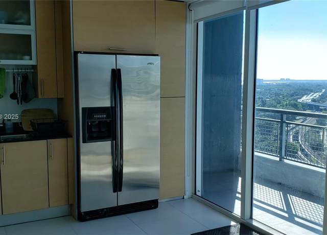 Property at 60 SW 13th St #1621, Miami, FL 33130, 1 bed, 1 bath