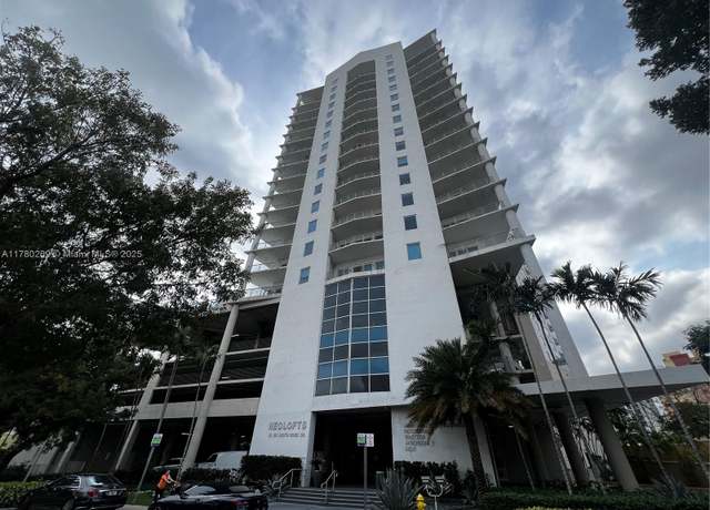 Property at 10 SW South River Dr #812, Miami, FL 33130, 1 bed, 1 bath