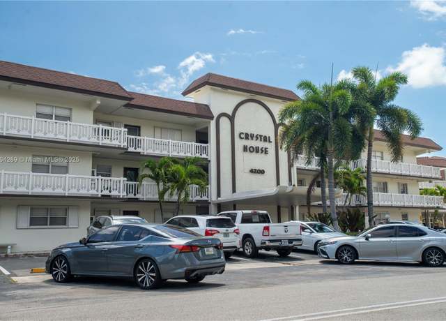 Property at 4200 Crystal Lake Dr #204, Deerfield Beach, FL 33064, 1 bed, 1.5 baths