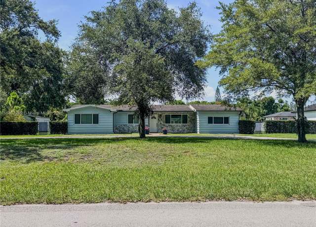 Property at 10111 SW 66th St, Miami, FL 33173, 6 beds, 4.5 baths