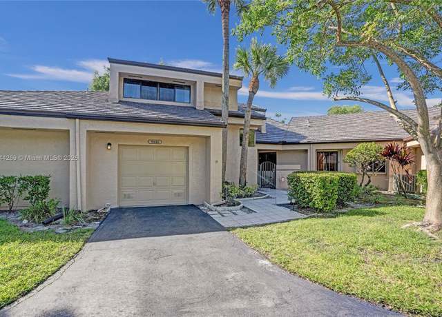 Property at 9444 N Chelsea Dr N, Plantation, FL 33324, 2 beds, 2.5 baths