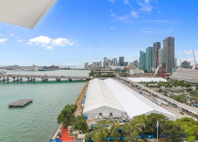 Property at 555 NE 15th St Unit 19J, Miami, FL 33132, 1 bed, 1.5 baths