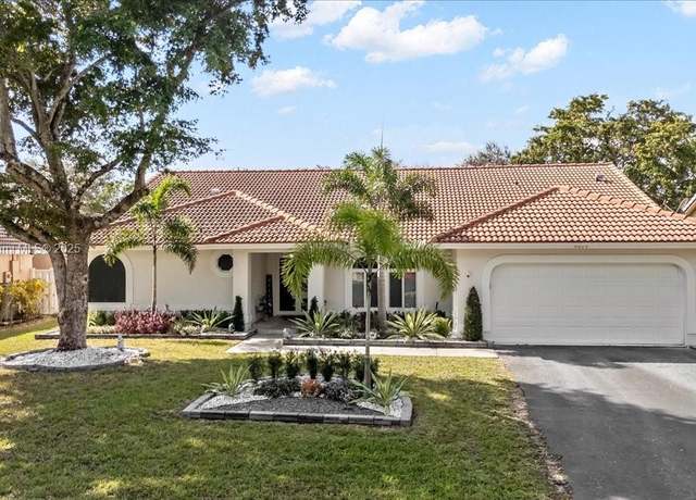 Property at 4630 NW 100th Way, Coral Springs, FL 33076, 4 beds, 2.5 baths