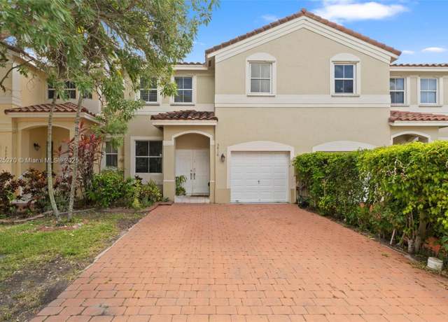 Property at 3818 SW 171st Ter, Miramar, FL 33027, 3 beds, 2.5 baths