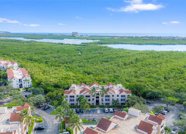 Property at 2721 Ocean Club Blvd #305, Hollywood, FL 33019, 2 beds, 2 baths