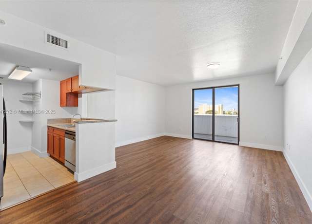 Property at 36 NW 6th Ave #502, Miami, FL 33128, 2 beds, 2 baths