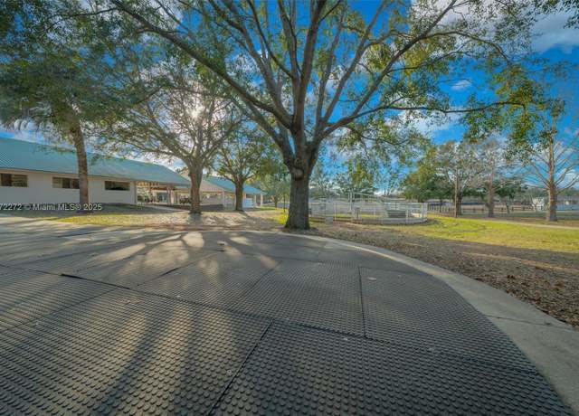 Property at 16921 SE 19th Ct, Other City - In The State Of Florida, FL 34491, 3 beds, 2 baths