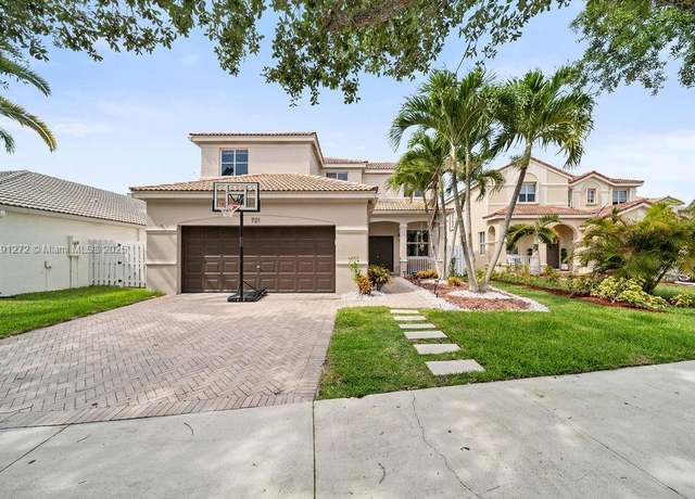 Property at 721 Tanglewood Cir, Weston, FL 33327, 4 beds, 2.5 baths