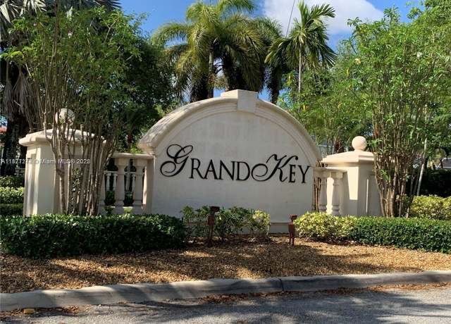 Property at 2614 SW 188th Ave, Miramar, FL 33029, 3 beds, 3 baths
