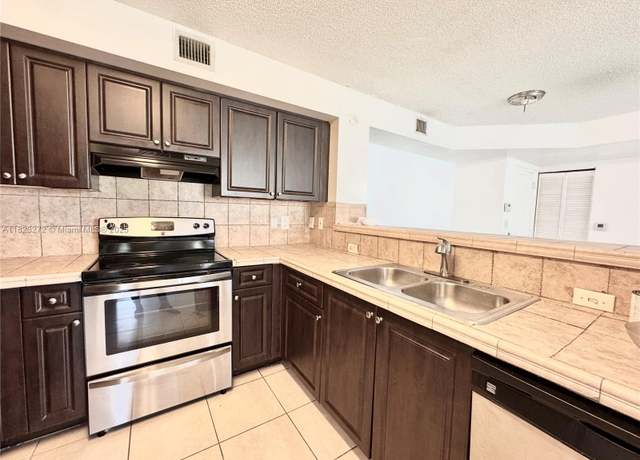 Property at 1733 Village Blvd #105, West Palm Beach, FL 33409, 2 beds, 2 baths