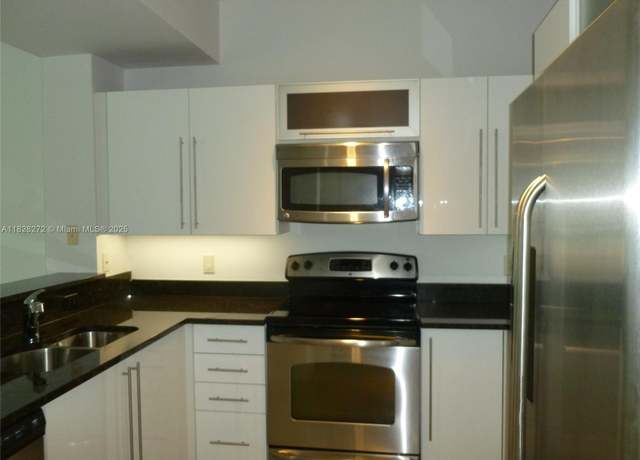 Property at 7350 SW 89th St Unit 808S, Miami, FL 33156, 1 bed, 1 bath